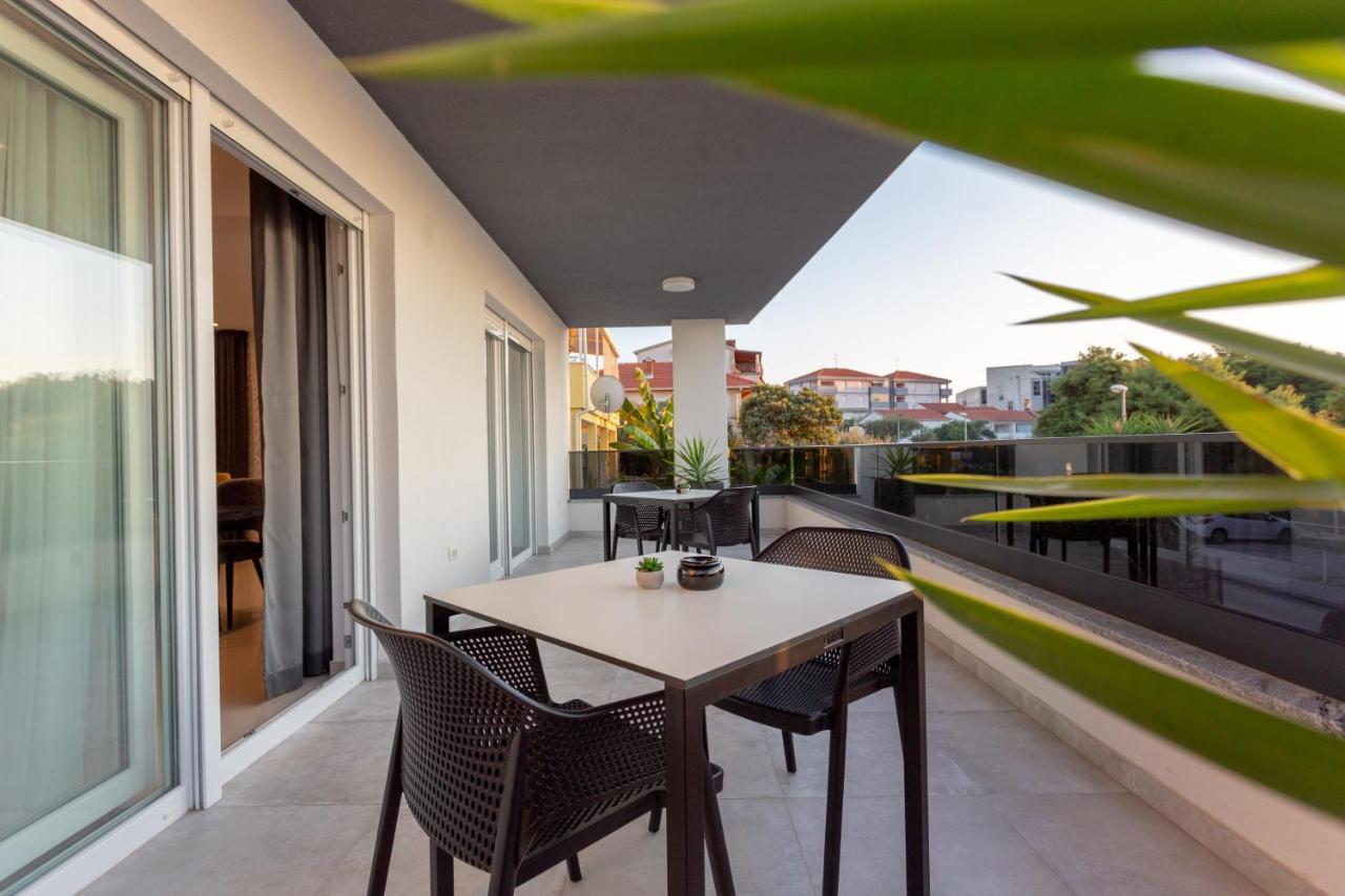 Villa Fortis B&B โตรกีร์ ภายนอก รูปภาพ