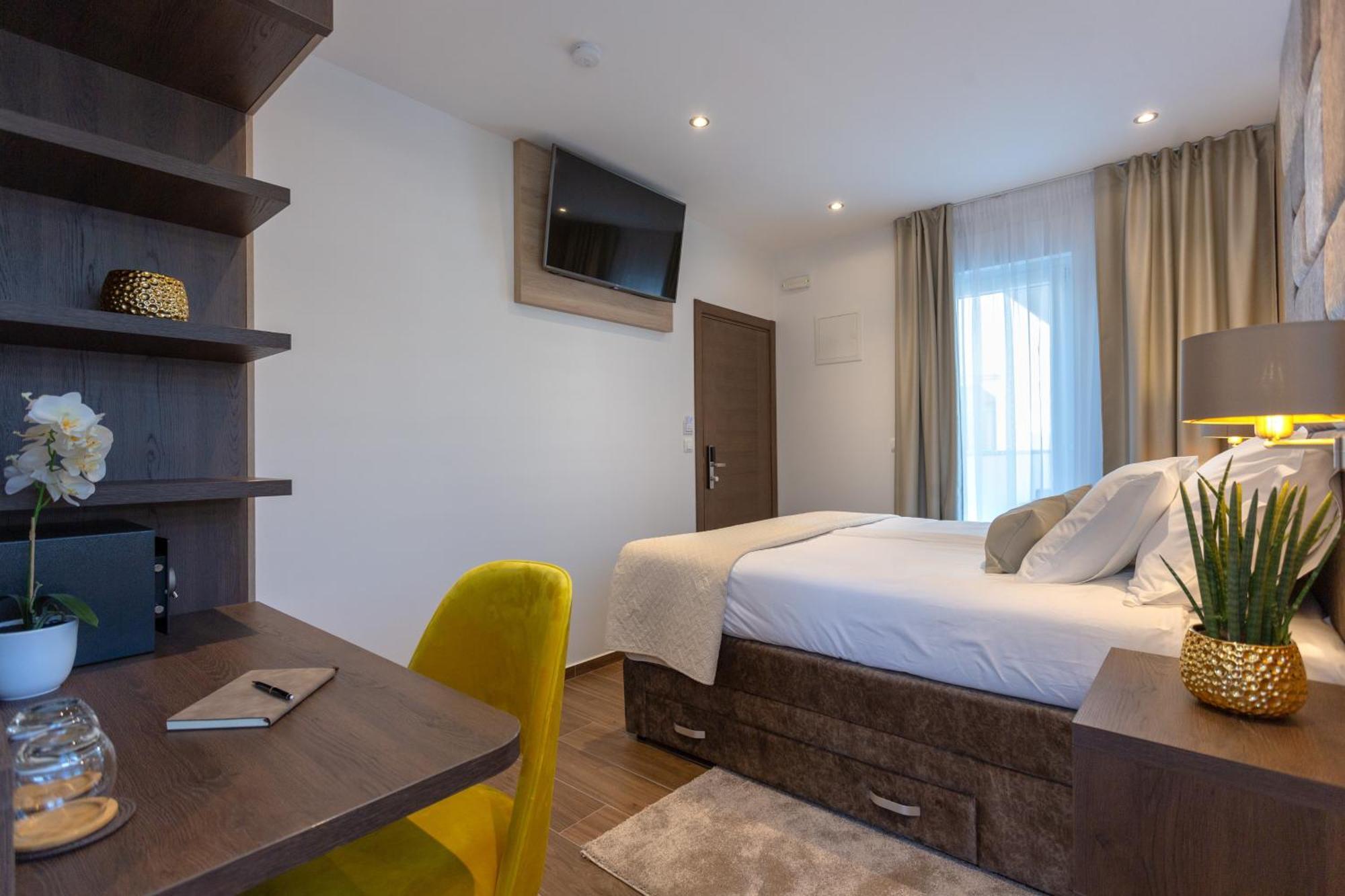 Villa Fortis B&B โตรกีร์ ห้อง รูปภาพ