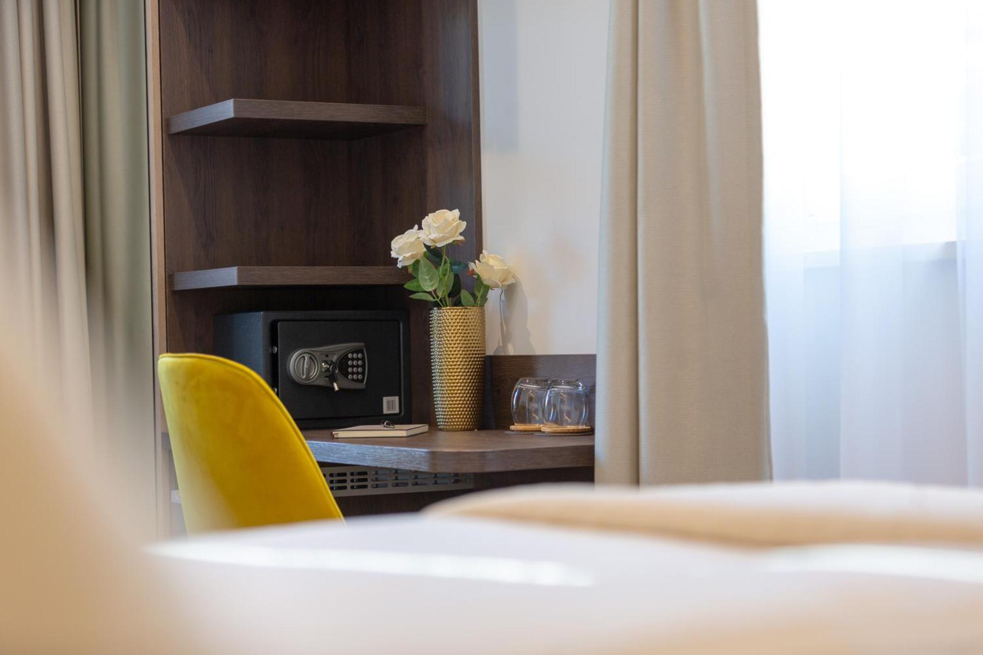 Villa Fortis B&B โตรกีร์ ห้อง รูปภาพ